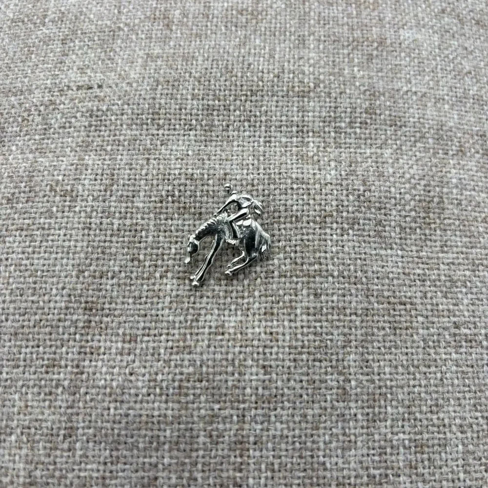 Vintage Silver Tone Cowboy Bucking Bronco Lapel Pin Western Rodeo Horse Tack